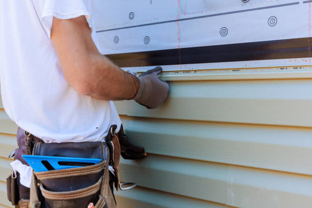 Trusted Emergency Siding Repair service in Brandon, FL - Creative Siding