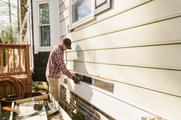 Trusted Emergency Siding Repair service in Brandon, FL - Creative Siding